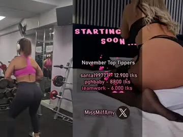 Naked Room amysuperheroes 