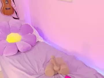 Naked Room little_effy18_ 