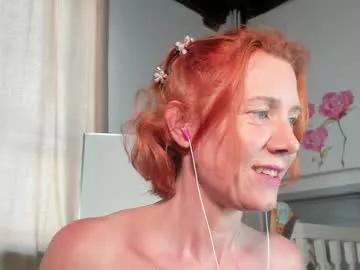 lola1981 from Chaturbate